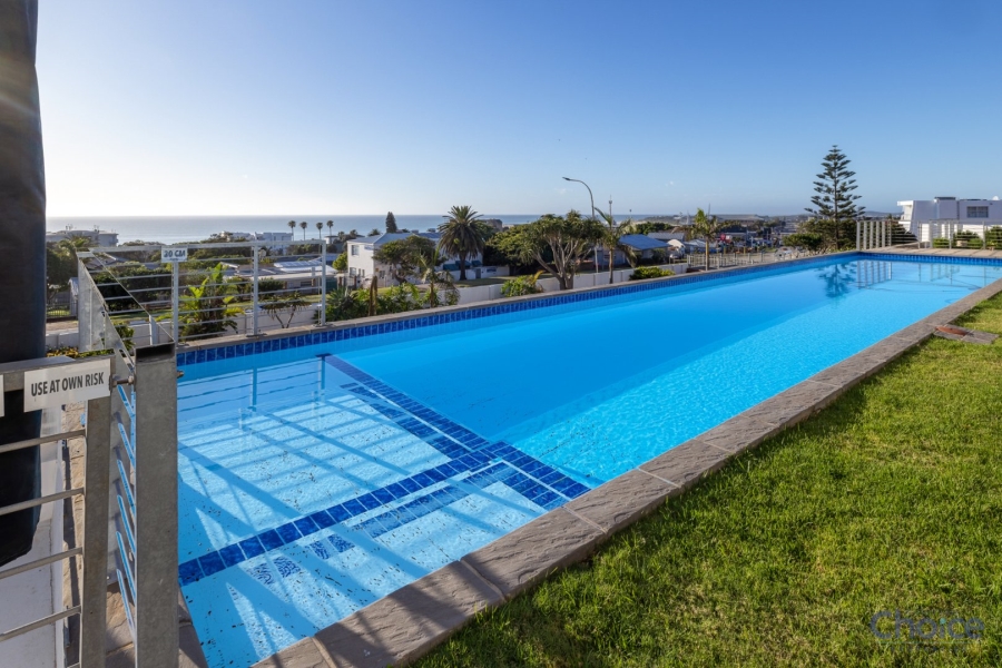 5 Bedroom Property for Sale in Jeffreys Bay Central Eastern Cape